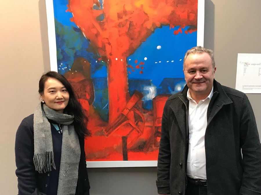 巴黎大皇宫基金会主席、泰勒艺术基金会主席Jean Fran__ois Larrieu和陈明在作品前.jpg